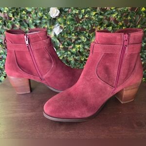 Burgundy Suede Booties Leather Gold Buckle Zipper Block Heel Diba Size 9 NWOB